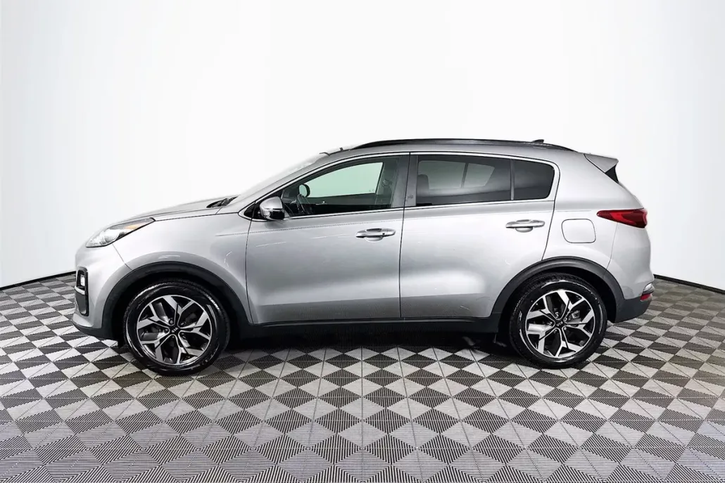 2022 Kia Sportage EX photo 1