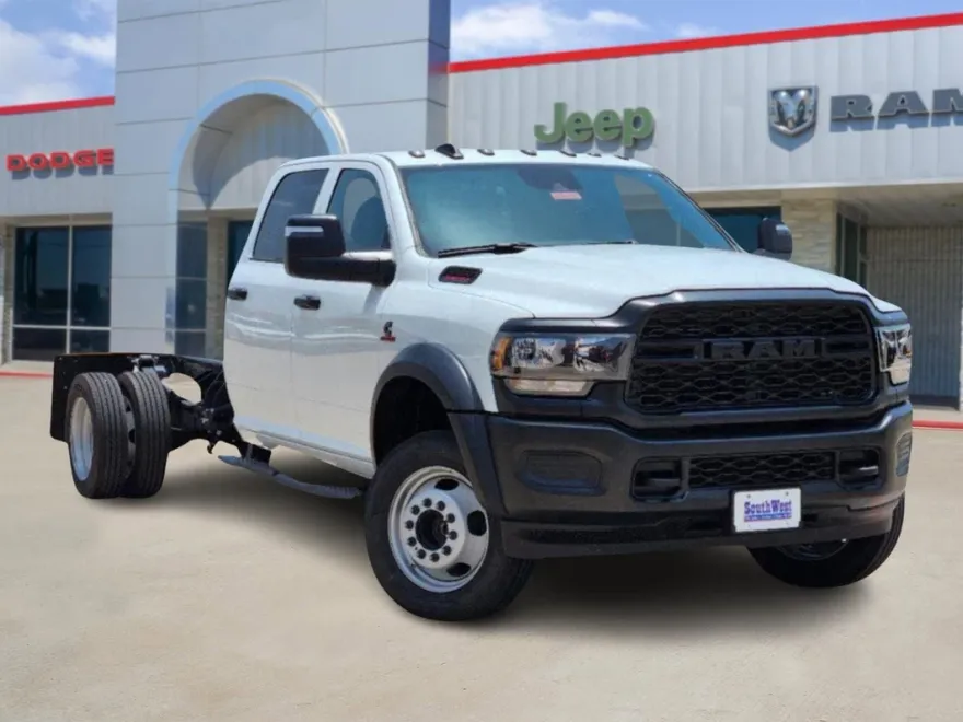 2024 Ram 5500 Tradesman photo 1