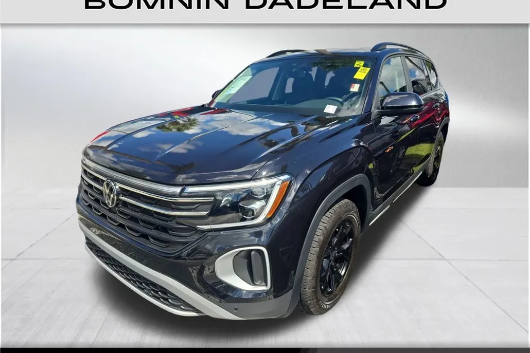 2025 Volkswagen Atlas Peak Edition photo 1
