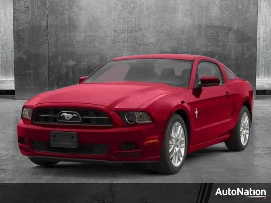 2013 Ford Mustang V6 photo 1