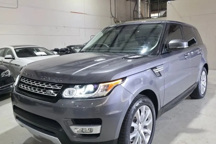 2014 Land Rover Range Rover Sport HSE photo 1