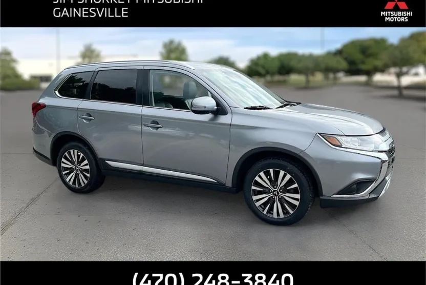 2020 Mitsubishi Outlander SEL photo 1