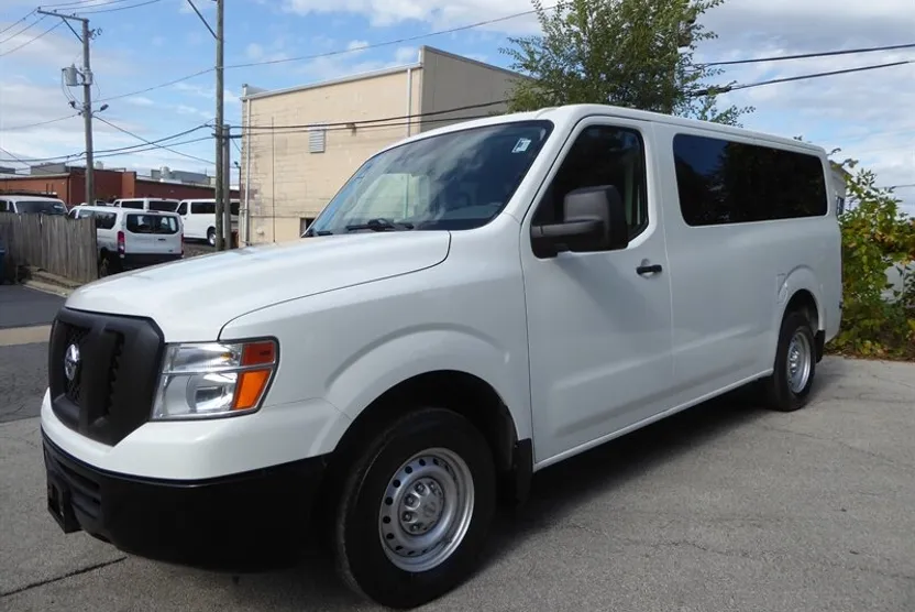 2020 Nissan NV3500 photo 1