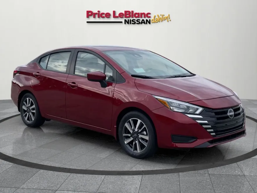 2025 Nissan Versa SV photo 1