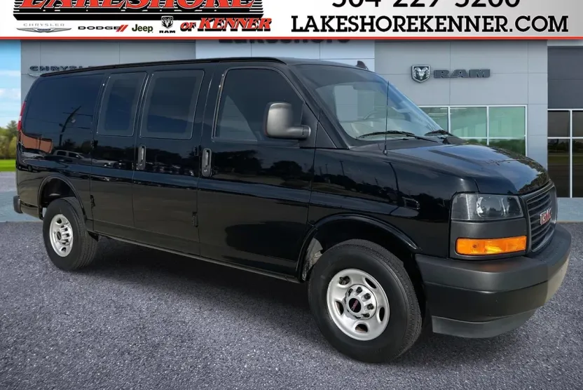2023 Gmc Savana Cargo 2500 photo 1