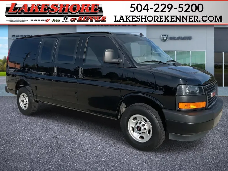 2023 Gmc Savana Cargo 2500 photo 1