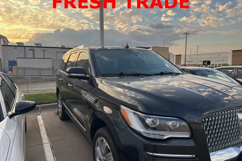 2021 Lincoln Navigator L Reserve photo 1
