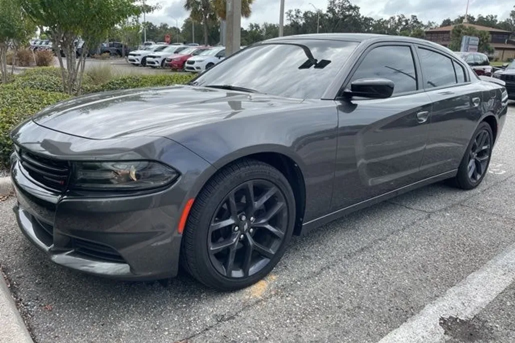 2020 Dodge Charger SXT photo 1