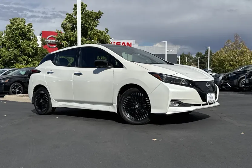 2025 Nissan Leaf SV Plus photo 1