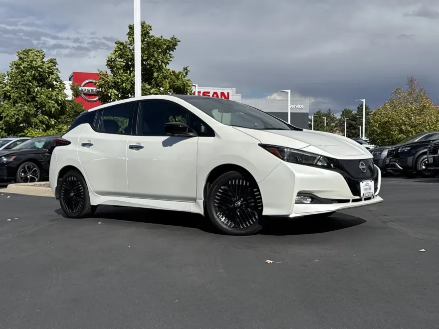 2025 Nissan Leaf SV Plus photo 1