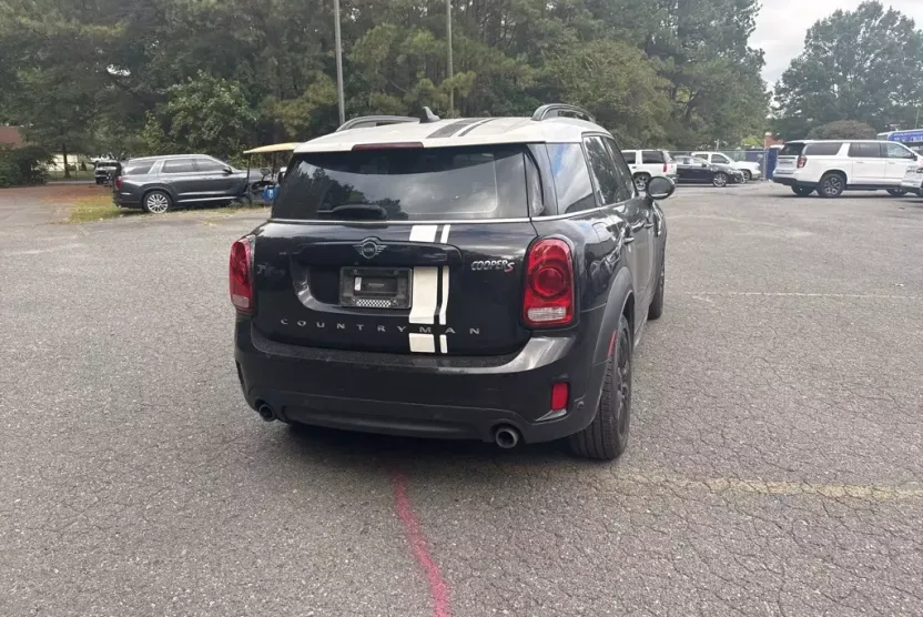 2019 Mini Countryman Signature photo 1