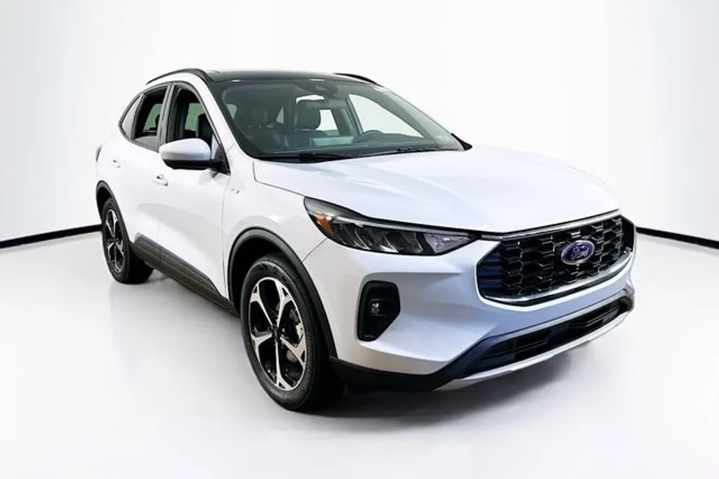 2025 Ford Escape ST-Line Select photo 1