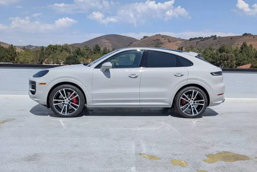 2026 Porsche Cayenne Coupe S photo 1