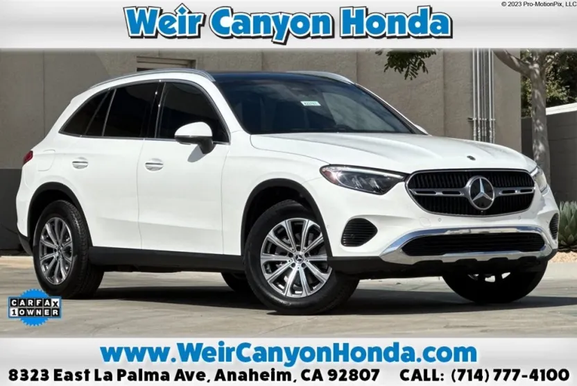 2024 Mercedes Benz GLC 300 photo 1