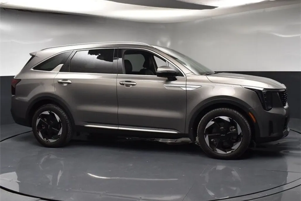 2025 Kia Sorento Hybrid EX photo 1