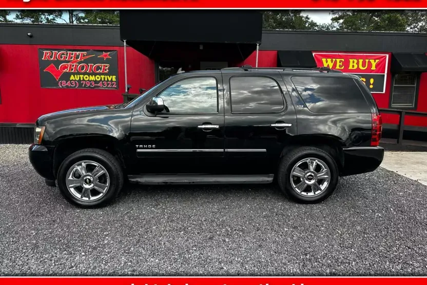 2010 Chevrolet Tahoe LTZ photo 1