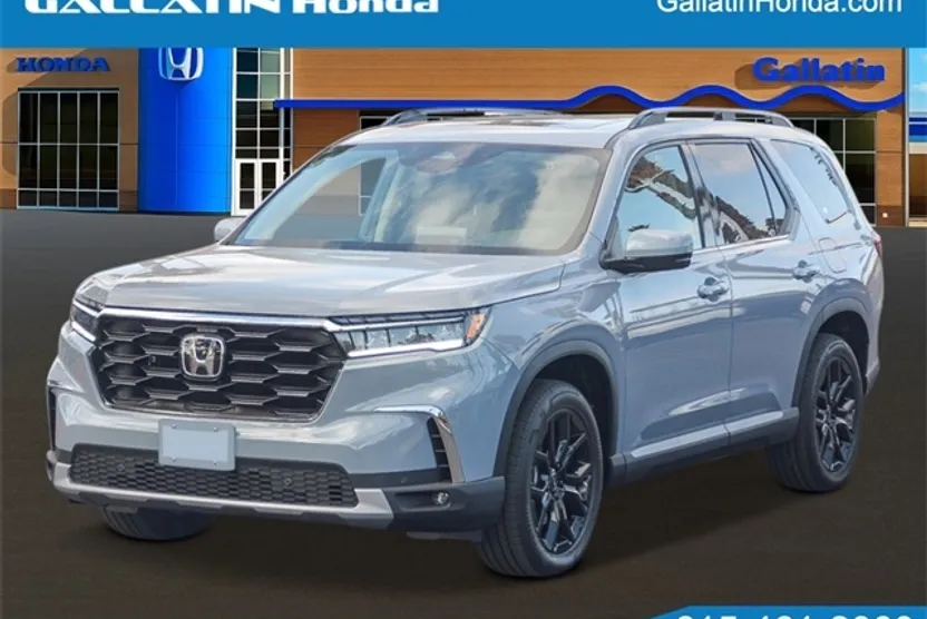 2025 Honda Pilot Touring photo 1