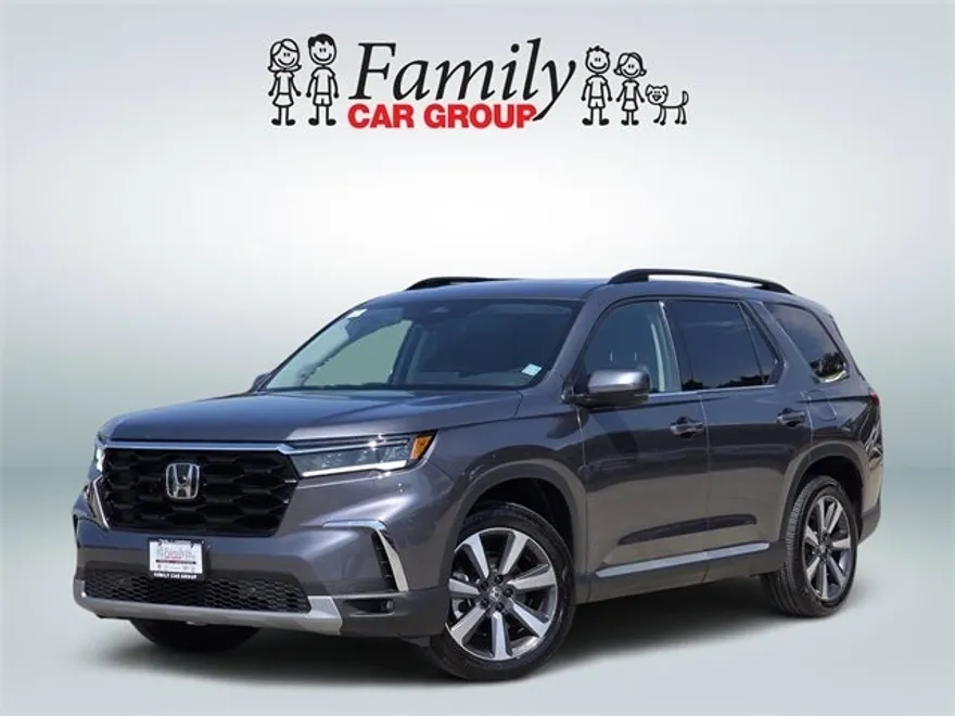 2025 Honda Pilot Touring photo 1
