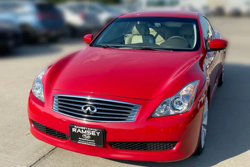 2010 Infiniti G37 Base Convertible photo 1