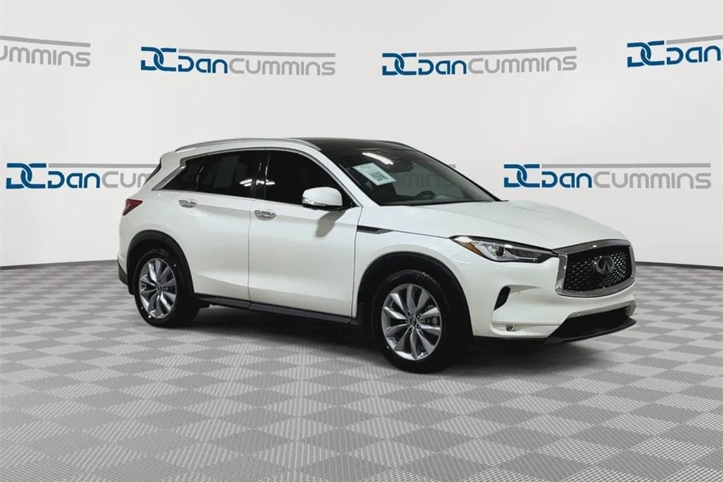 2019 Infiniti QX50 Essential photo 1
