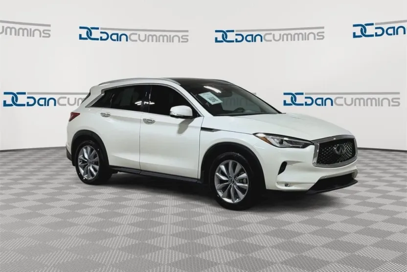 2019 Infiniti QX50 Essential photo 1