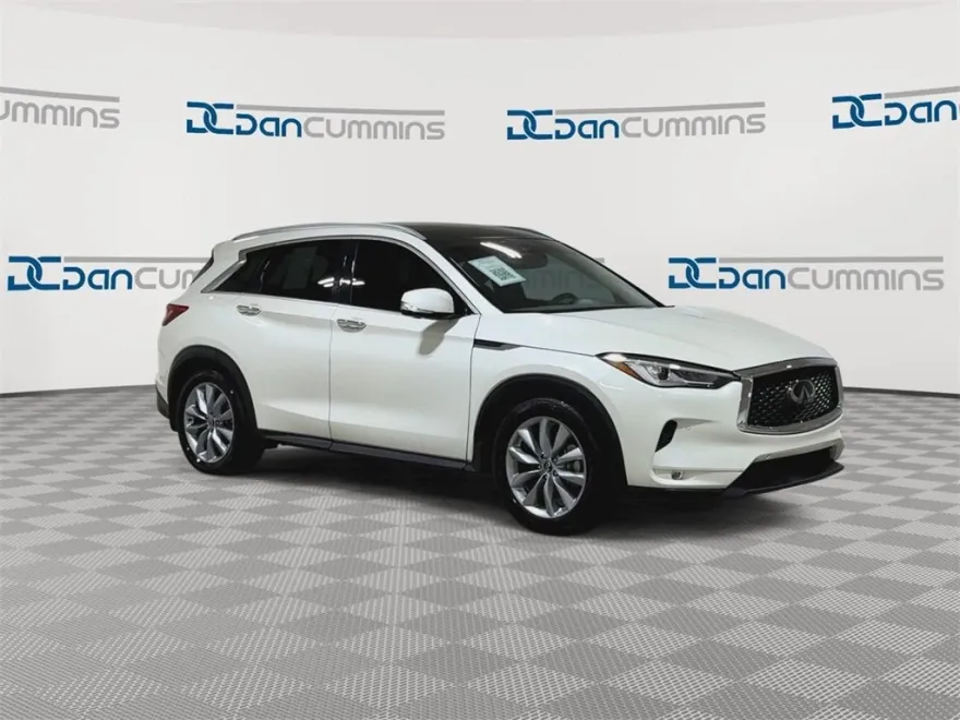 2019 Infiniti QX50 Essential photo 1