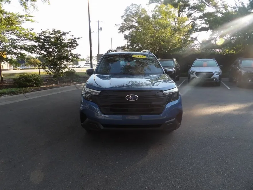 2025 Subaru Forester photo 1