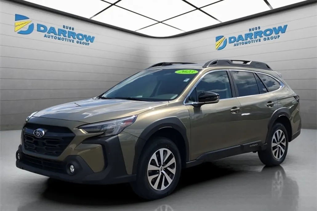 2023 Subaru Outback Premium photo 1