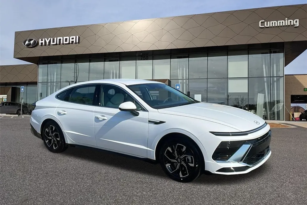 2025 Hyundai Sonata SEL photo 1