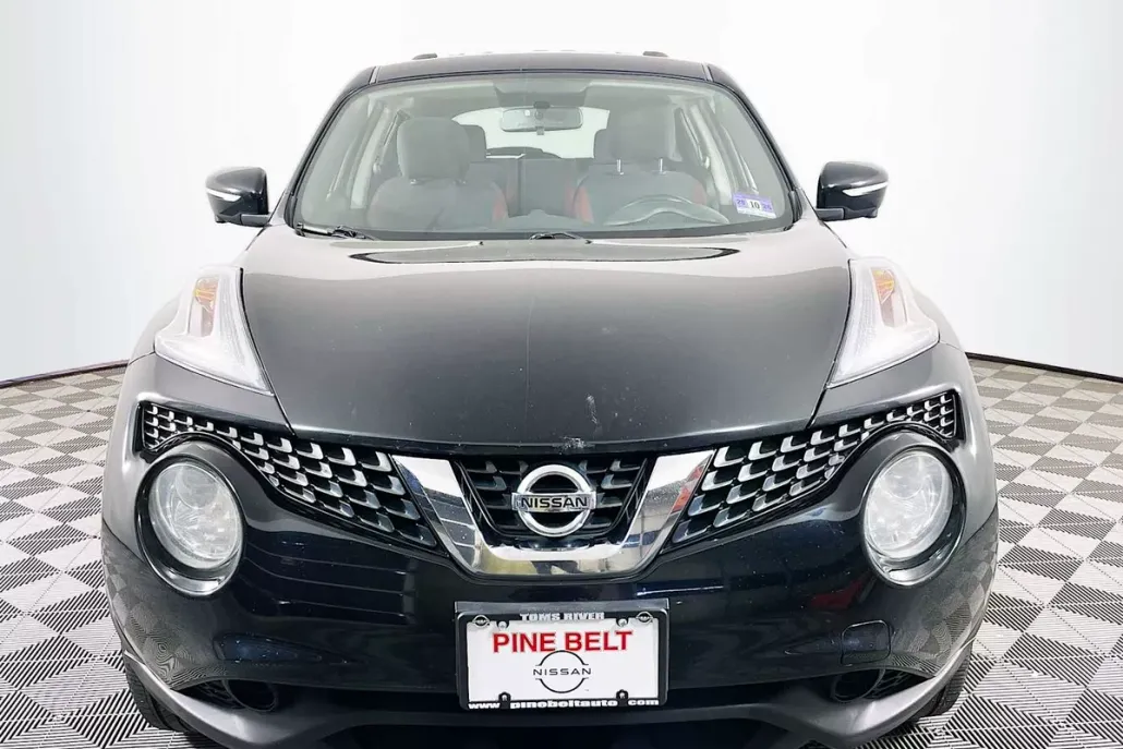 2017 Nissan Juke SV photo 1