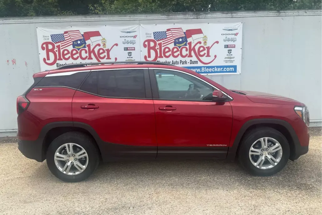 2022 Gmc Terrain SLE photo 1