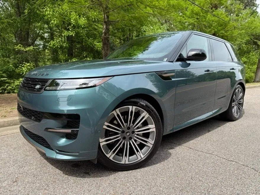 2025 Land Rover Range Rover Sport SE photo 1