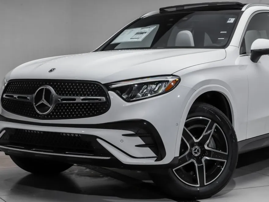 2026 Mercedes Benz GLC 300 4MATIC photo 1