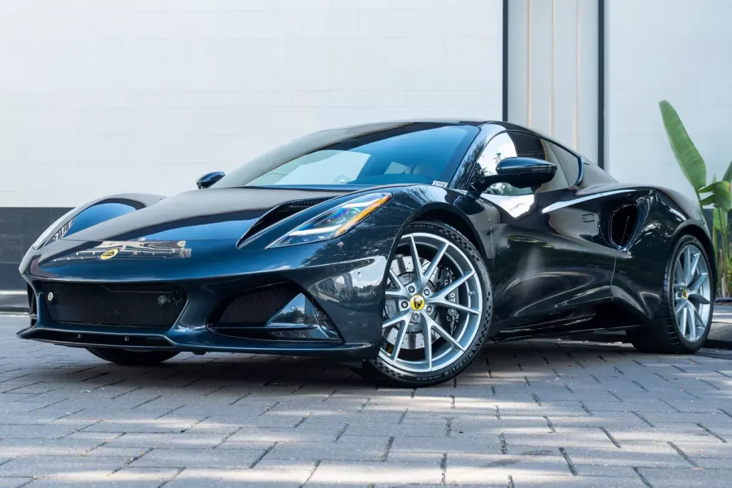 2024 Lotus Emira First Edition photo 1