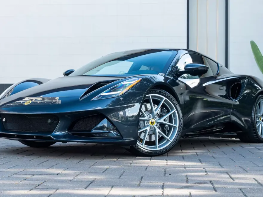 2024 Lotus Emira First Edition photo 1