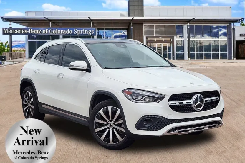2022 Mercedes Benz GLA 250 4MATIC photo 1