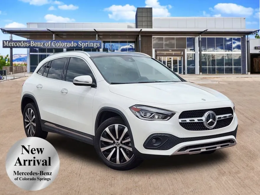 2022 Mercedes Benz GLA 250 4MATIC photo 1