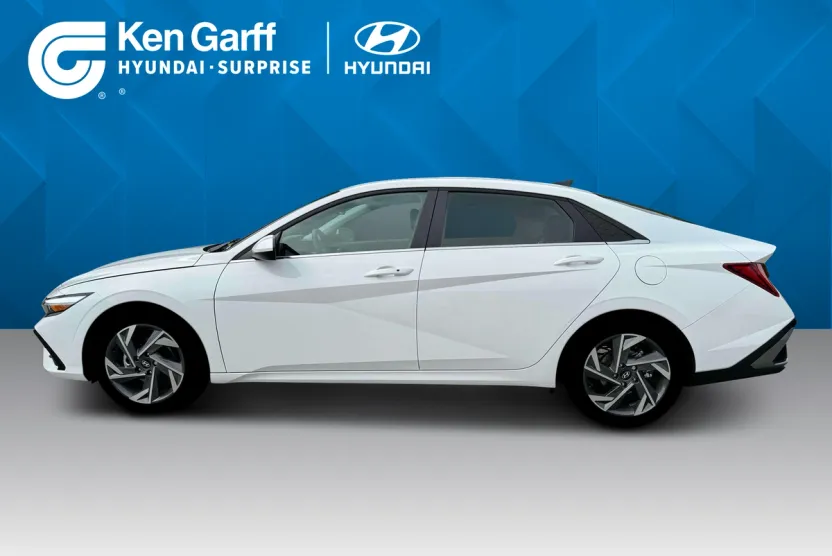 2025 Hyundai Elantra SEL Convenience photo 1