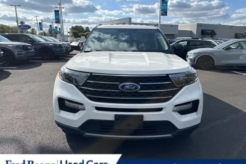 2022 Ford Explorer XLT photo 2