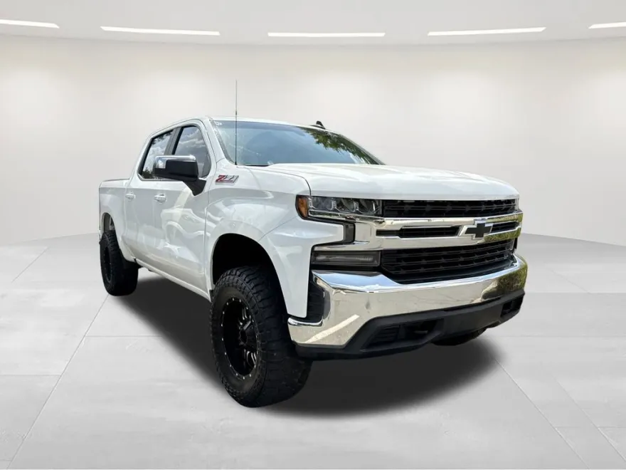 2019 Chevrolet Silverado 1500 LT photo 1