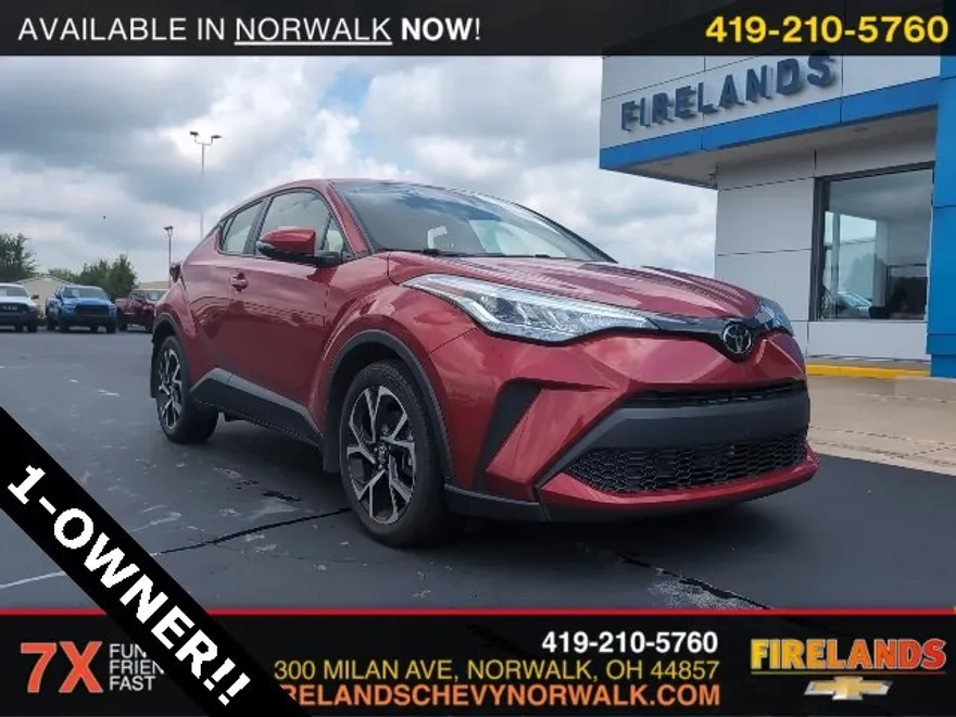 2021 Toyota C-HR XLE photo 1