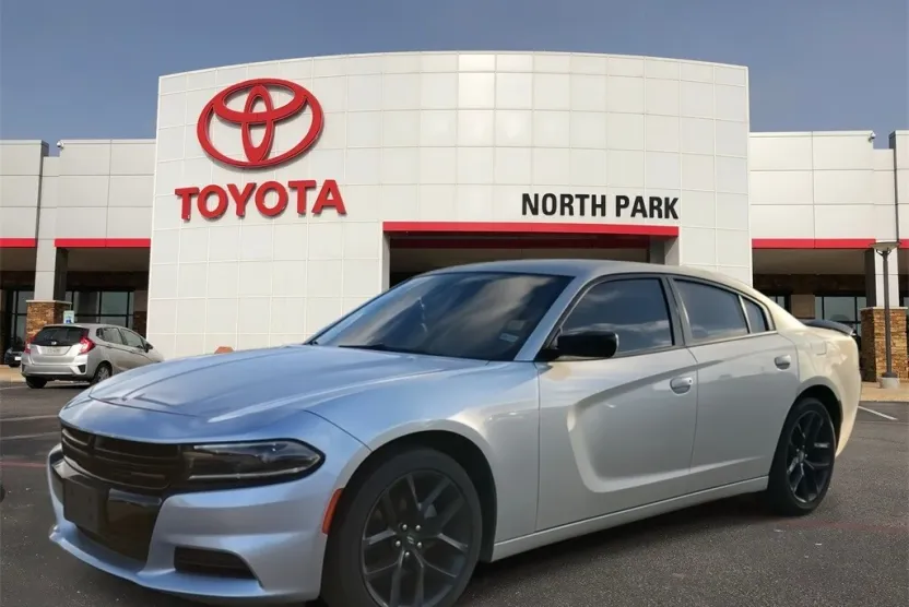2022 Dodge Charger SXT photo 1