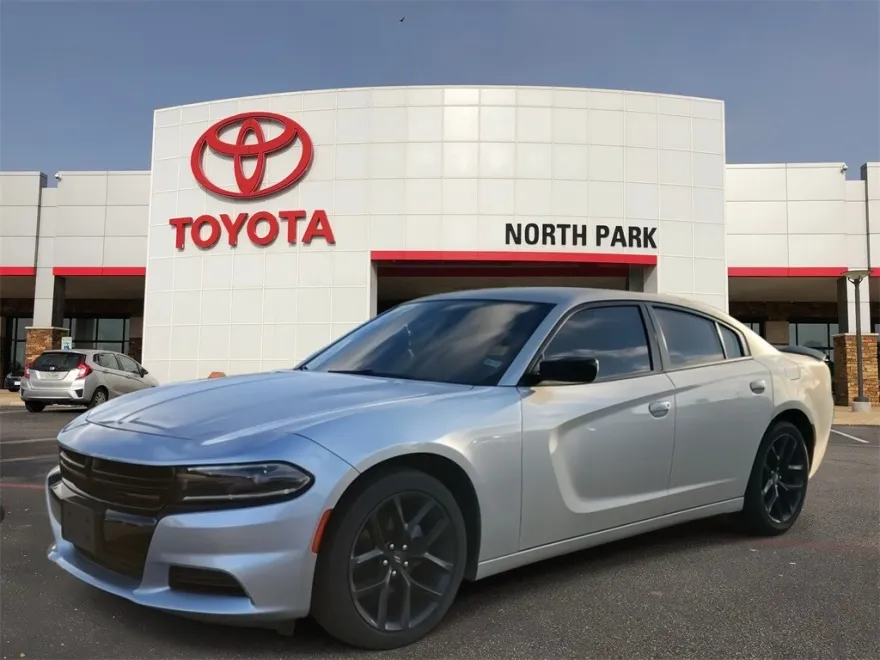 2022 Dodge Charger SXT photo 1