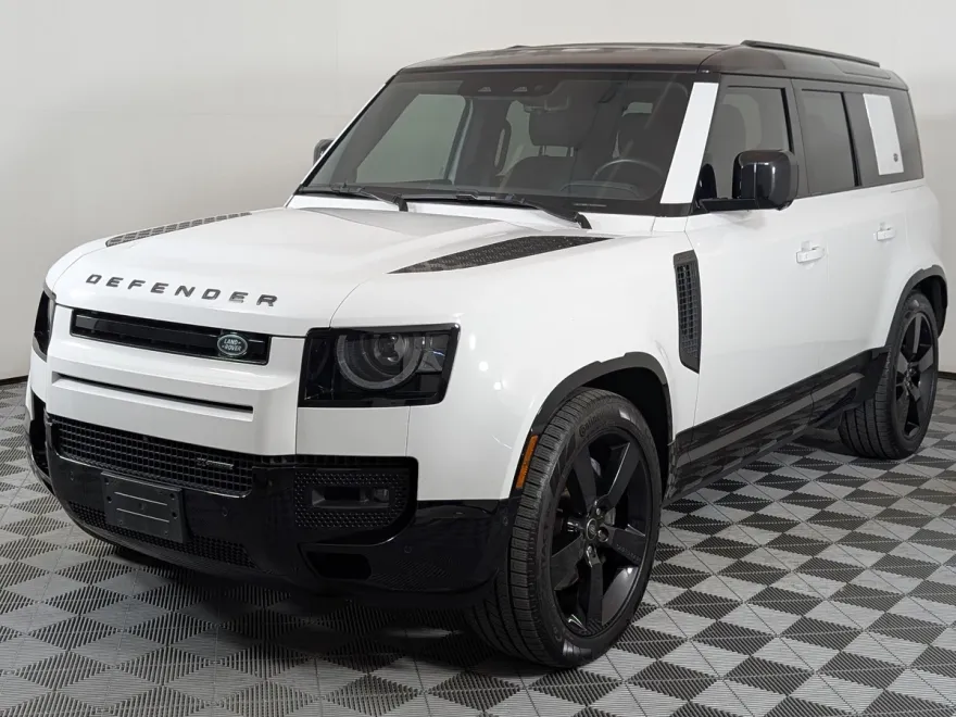 2022 Land Rover Defender X-Dynamic SE photo 1