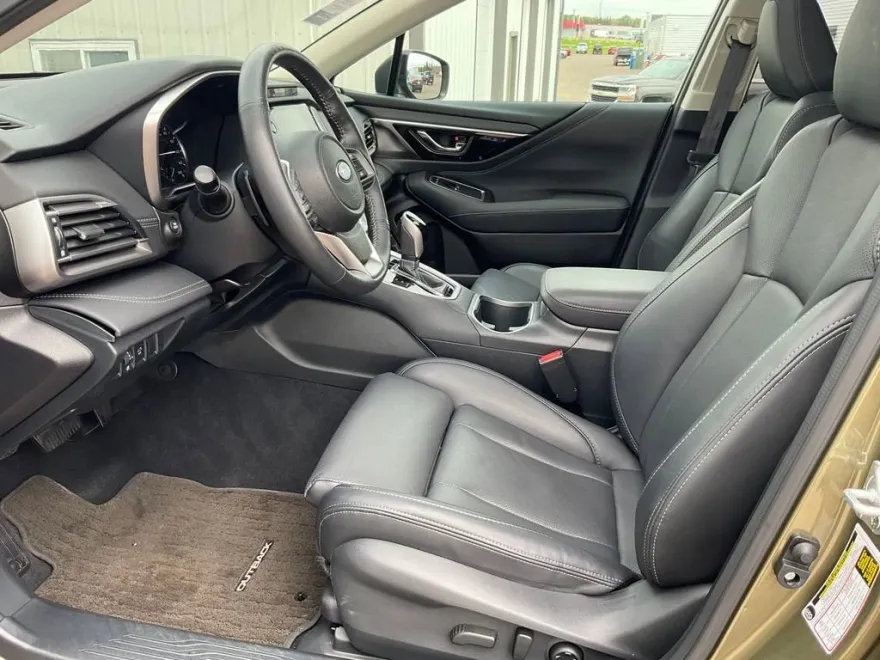 2024 Subaru Outback Limited photo 1