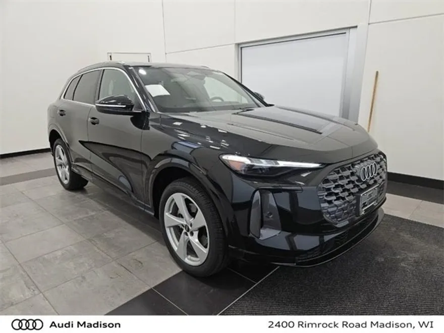 2025 Audi Q5 2.0T Premium Plus photo 1