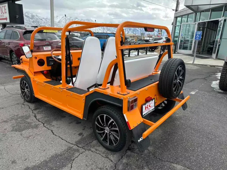 2022 Cruise Car MOKE photo 1