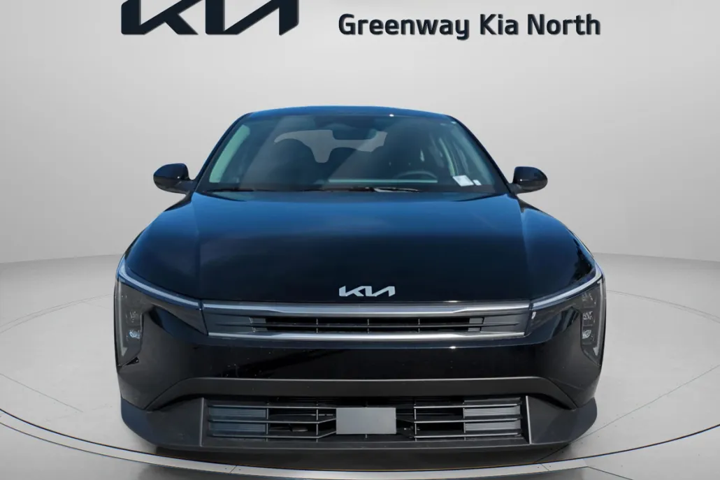 2025 Kia K4 LX photo 1