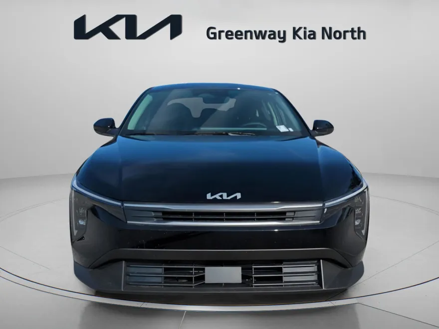2025 Kia K4 LX photo 1