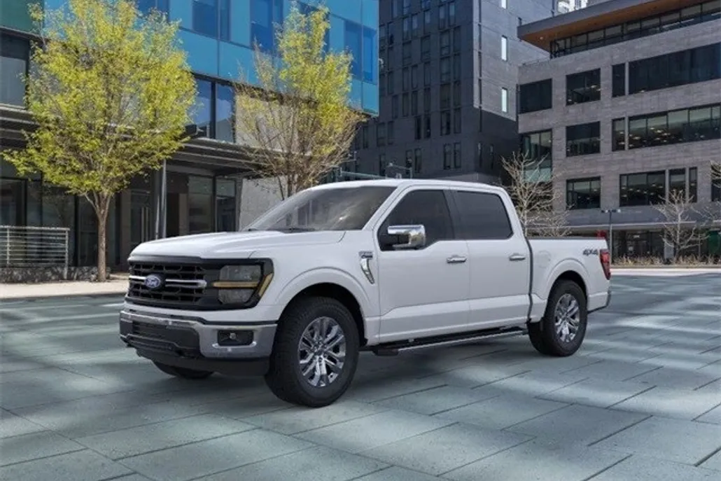 2025 Ford F-150 XLT photo 1
